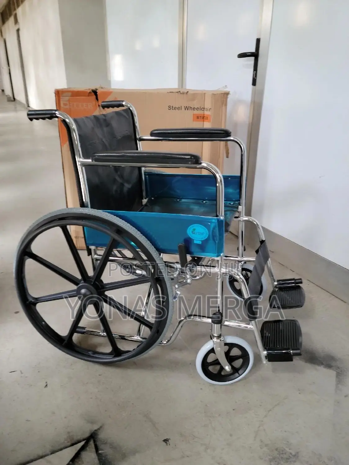 Wheelchair|Wheels, 46cm Wide Seat፶=Wheelchair፱c/Owheelchair