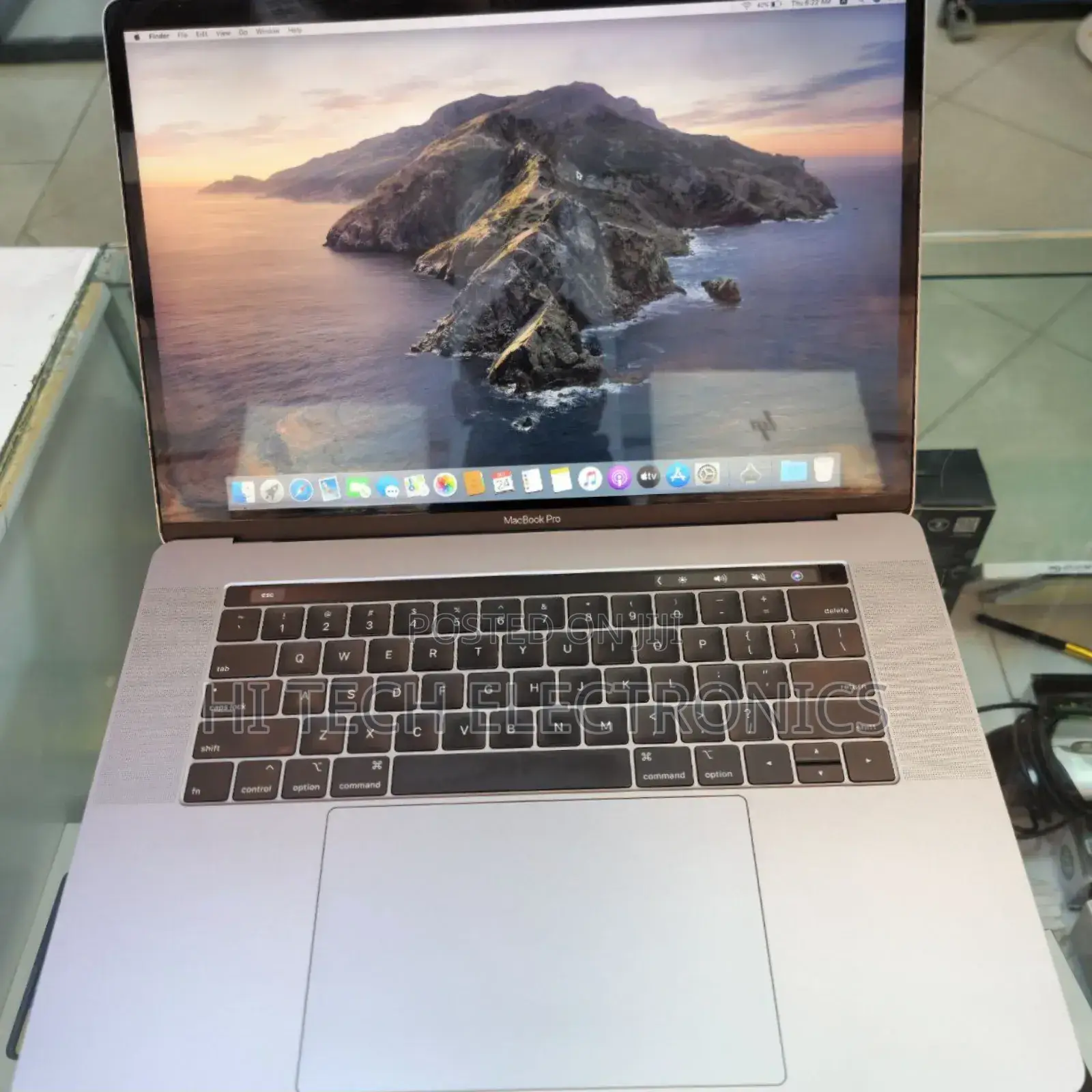 New Laptop Apple MacBook 2018 16GB Intel Core I7 SSD 512GB