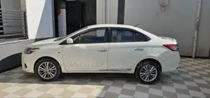 Toyota Yaris 2015 Ivory