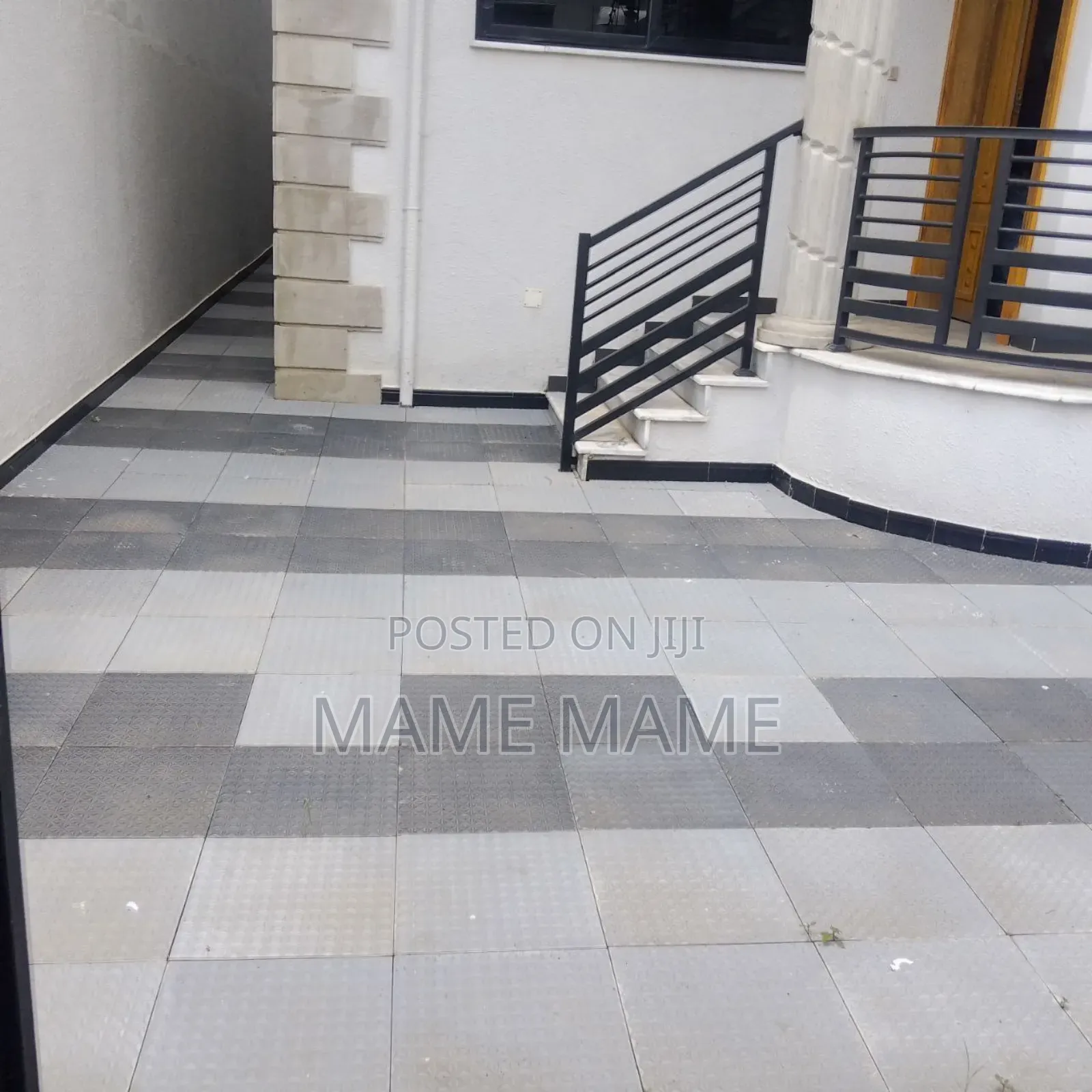 5bdrm Villa in Addis Abeba, Bole for sale