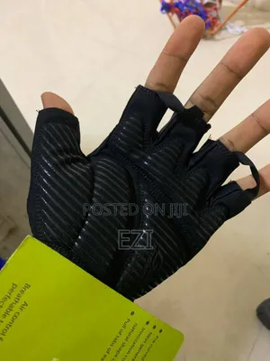 Standard Men's Gym Glove