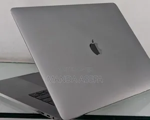 New Laptop Apple MacBook Pro 2018 32GB Intel Core I9 SSD 512GB