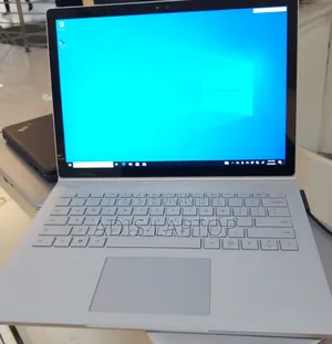New Laptop Microsoft Surface 8GB Intel Core I5 SSD 256GB
