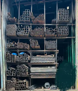 ብረታ ብረት አስመጭ