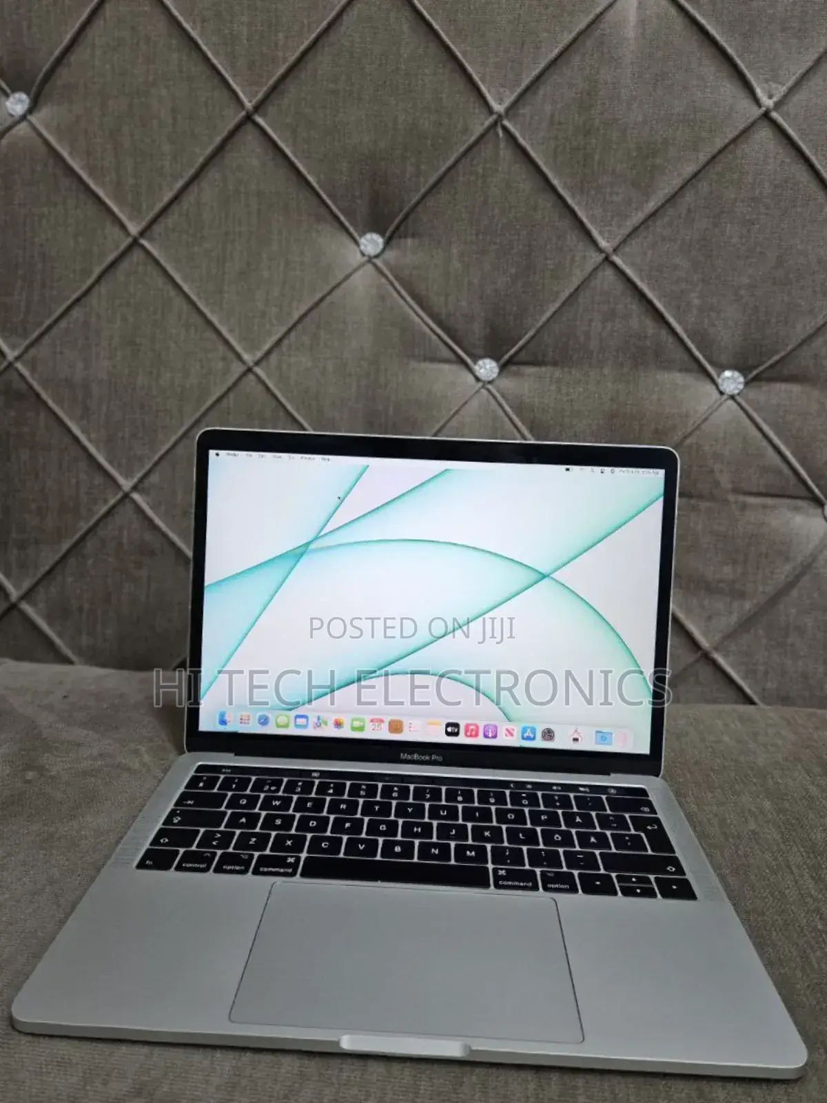 New Laptop Apple MacBook Pro 2017 16GB Intel Core I7 SSD 512GB