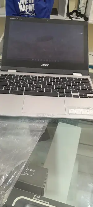 New Laptop Acer Chromebook R 13 4GB Intel Xeon SSD 60GB