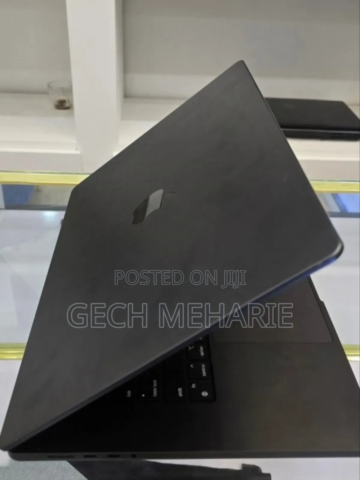 New Apple MacBook Pro 2023 M3 Max 16-Inch 18GB Apple M3 Pro SSD 512GB