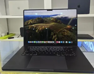 New Laptop Apple MacBook Pro 18GB Apple M3 SSD 512GB