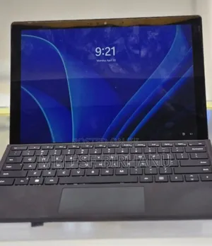 New Laptop Microsoft Surface Pro 7 16GB Intel Core I7 SSD 256GB