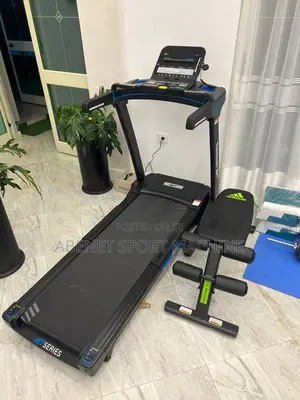 በቤቶ ጤንነቶን የሚጠብቁበት Reebok Jet300 Series የመሮጫ ማሽን