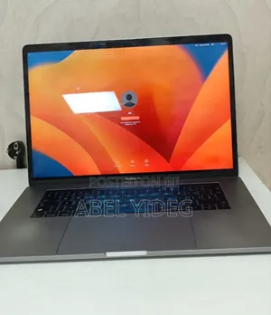 New Laptop Apple MacBook Pro 2017 16GB Intel Core I7 SSD 512GB