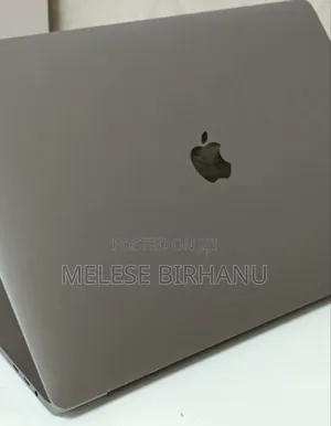 New Laptop Apple MacBook Pro 2017 16GB Intel Core I7 SSD 512GB