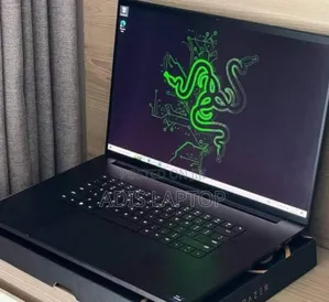 New Laptop Razer Blade 32GB Intel Core I9 SSD 2T