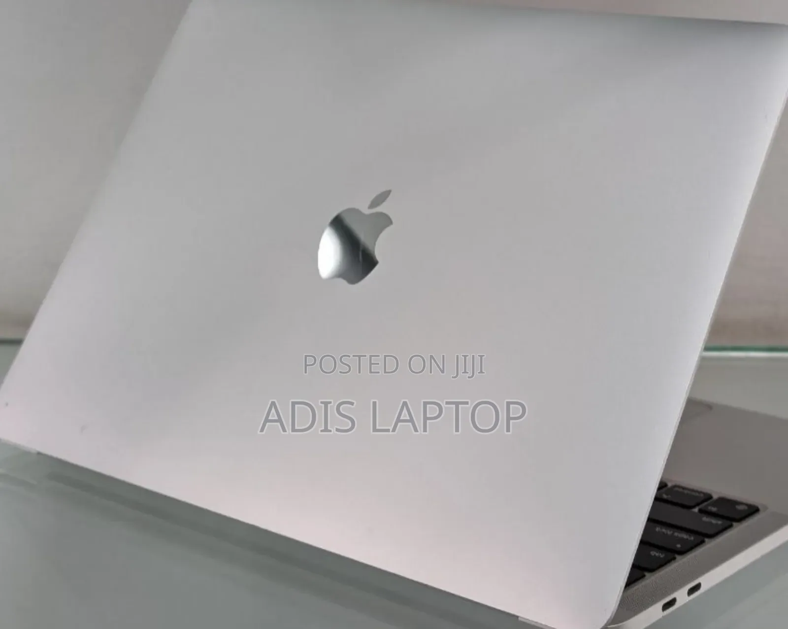 New Laptop Apple MacBook Pro 2022 M2 24GB Apple M2 SSD 2T