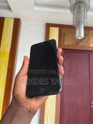New Apple iPhone 7 Plus 128 GB Black