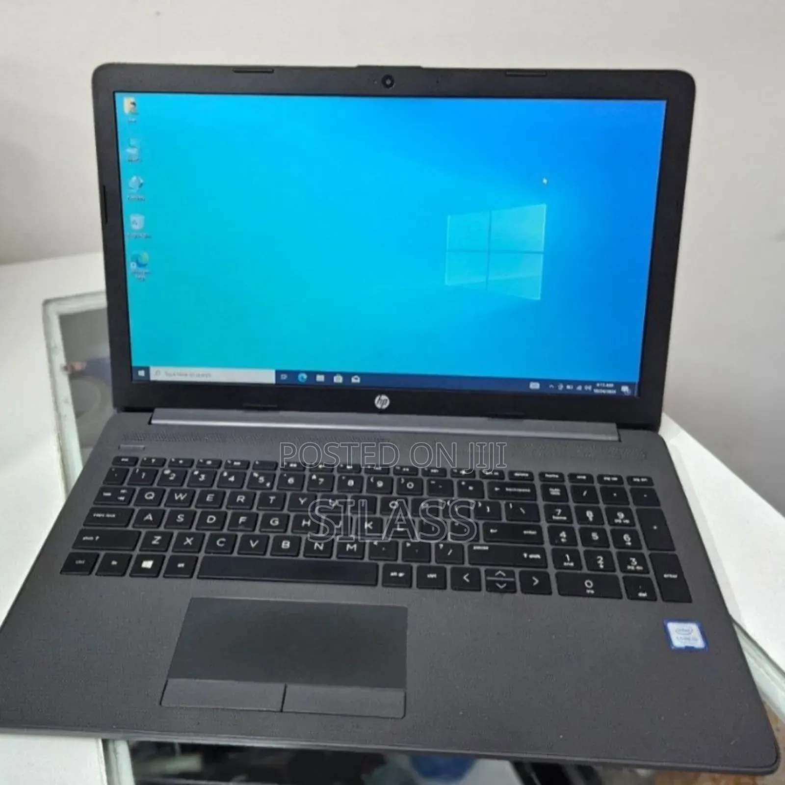 New Laptop HP 250 G7 4GB Intel Core I3 SSD 500GB