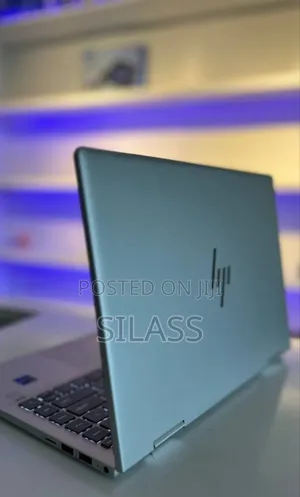 New Laptop HP Envy X360 8GB Intel Core I7 SSD 1T