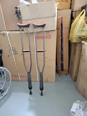 Crutches/Kranchadult Users From 150cm to 196cm in Height.