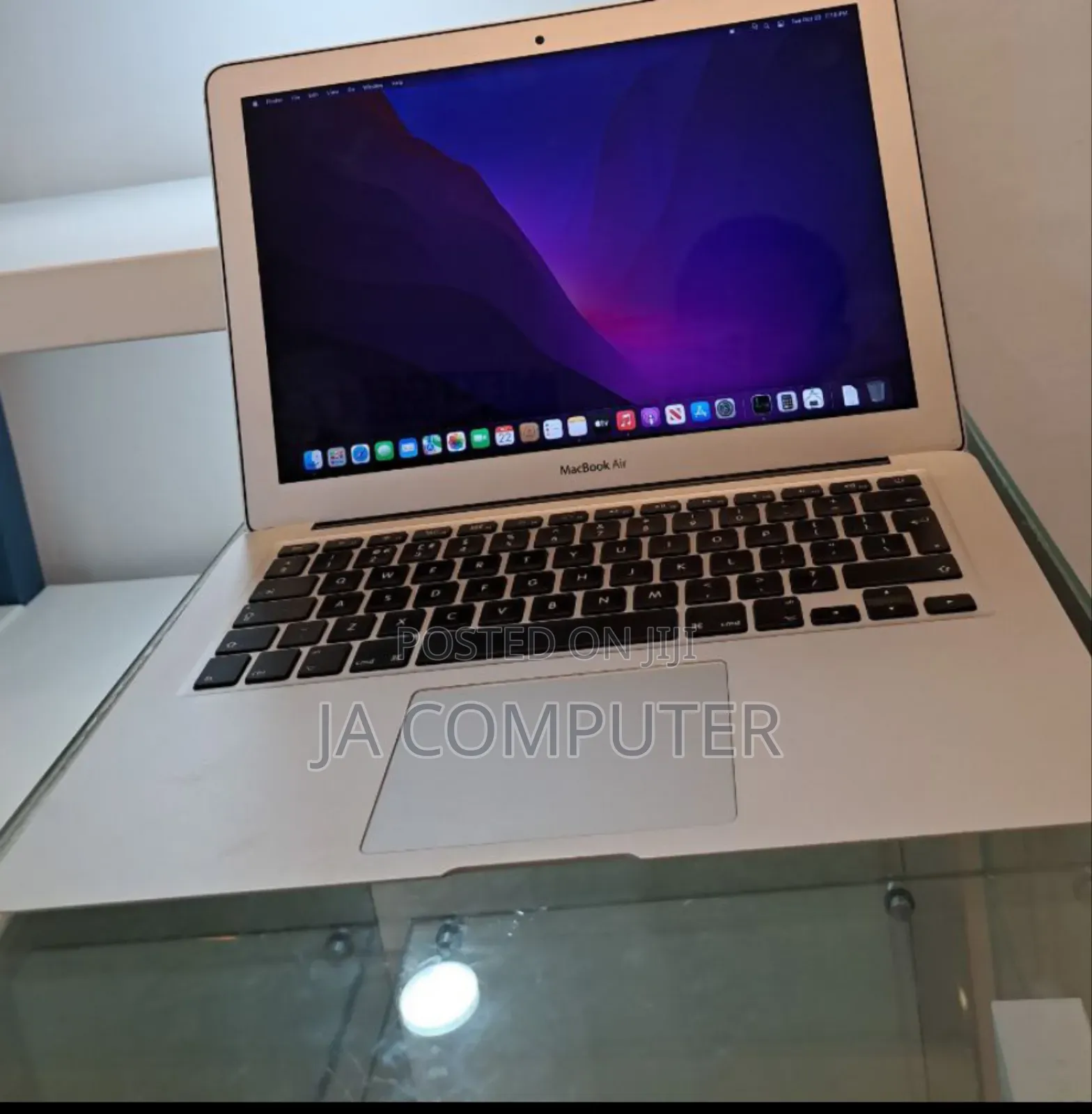 New Laptop Apple MacBook Air 2017 8GB Intel Core I5 SSD 256GB