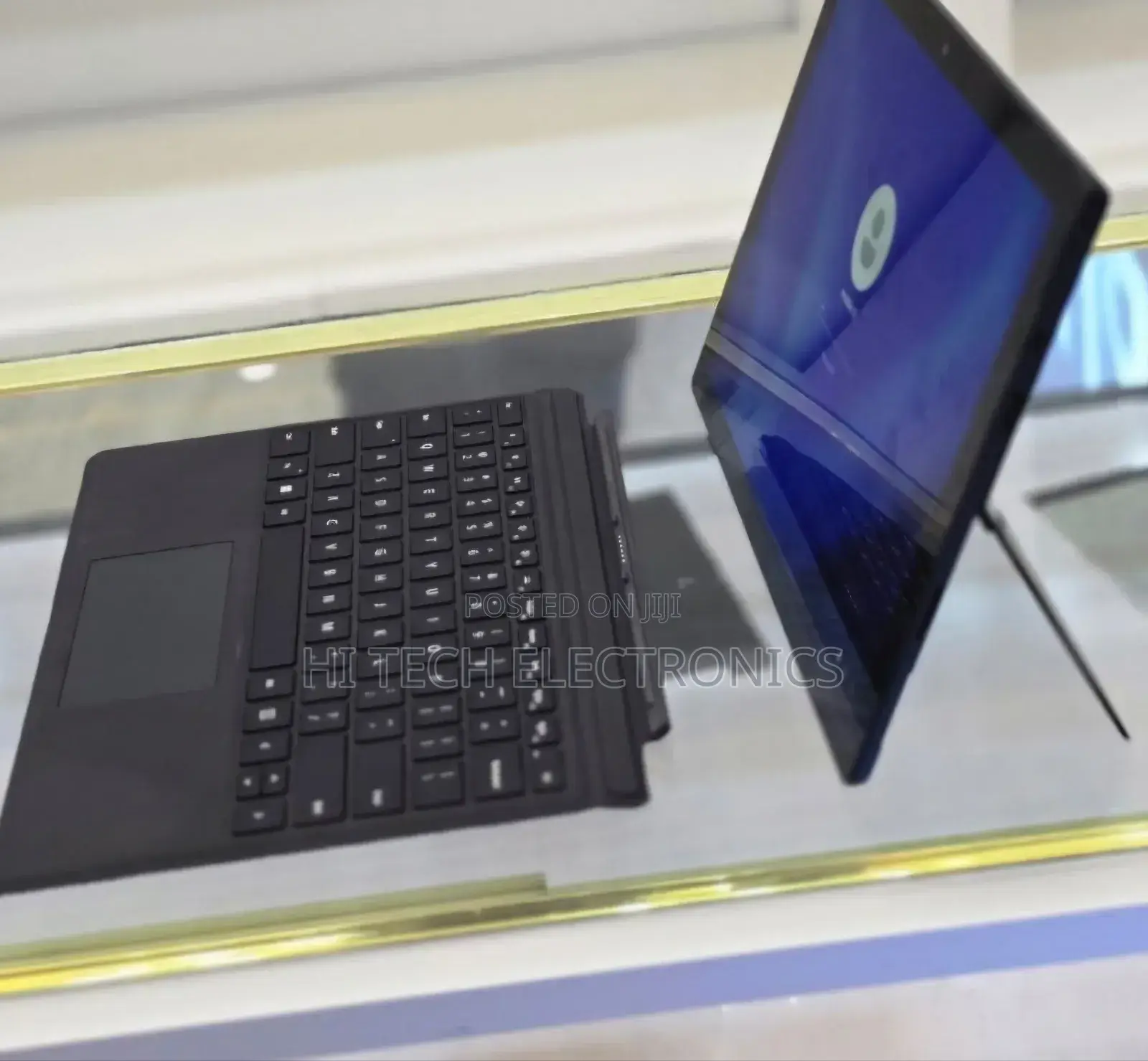 New Laptop Microsoft Surface 16GB Intel Core I7 SSD 256GB