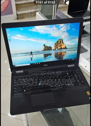 New Laptop Dell Precision 15 3520 16GB Intel Core I7 SSD 512GB