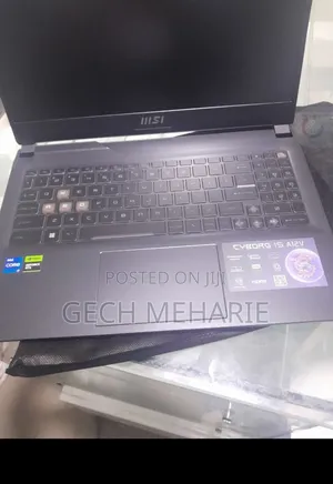 New Laptop MSI GP75 Leopard 16GB Intel Core I7 SSD 512GB