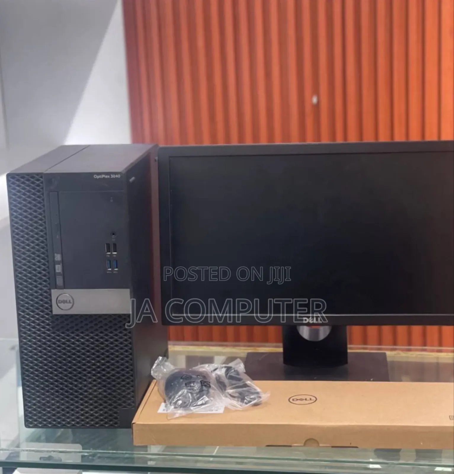 New Desktop Computer Dell Optiplex 3040 4GB Intel Core I5 HDD 500GB
