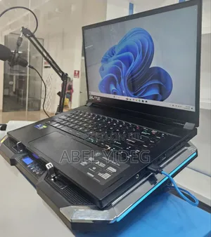 New Laptop MSI GS66 Stealth 10SGS 32GB Intel Core I7 SSD 1T