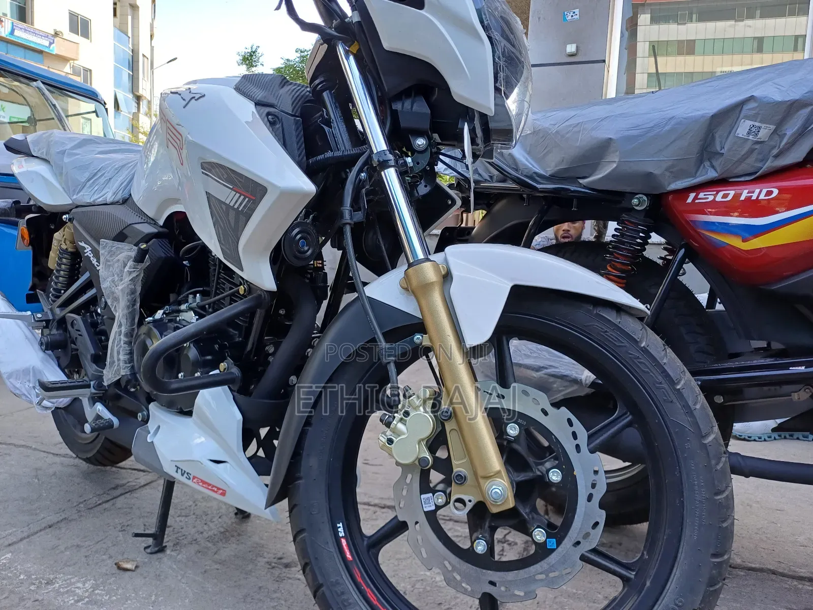 New TVS Apache 180 RTR 2024 White