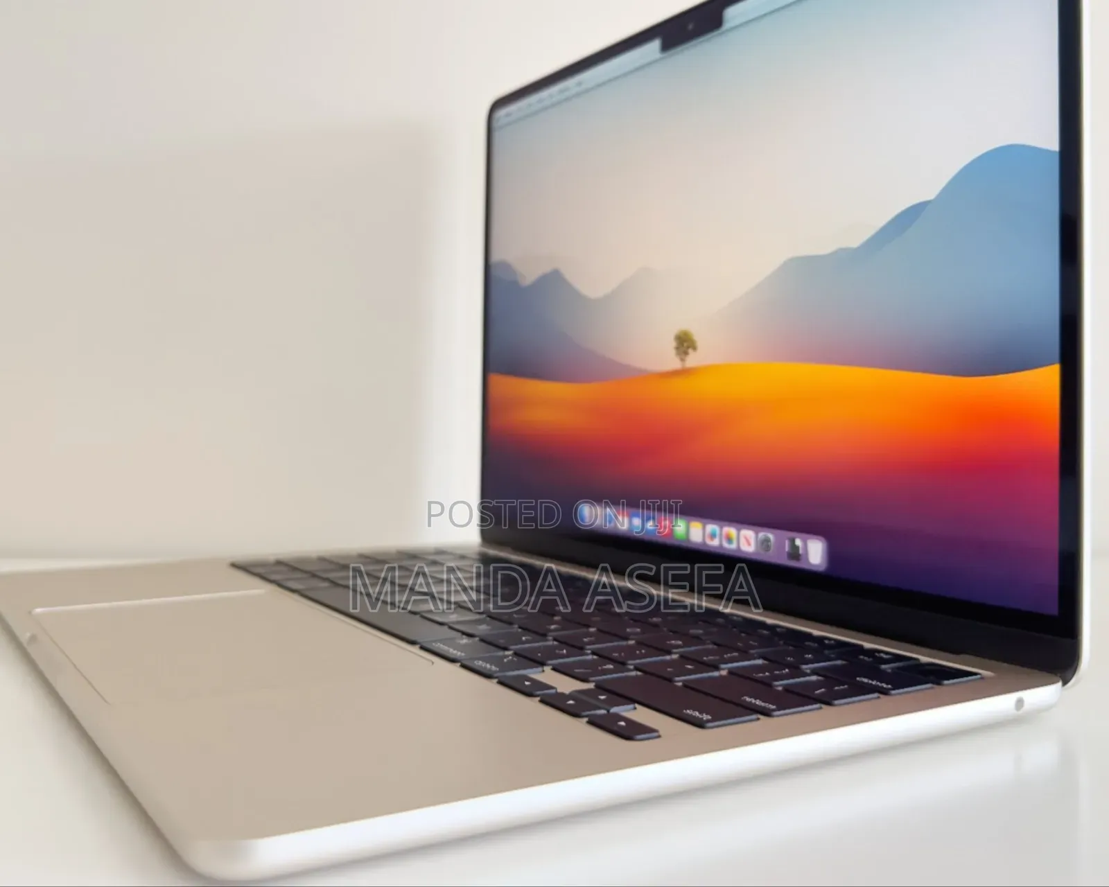 New Laptop Apple MacBook Air 2022 M2 8GB Apple M2 SSD 256GB