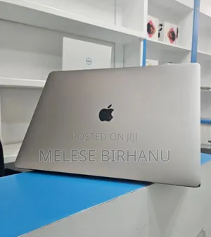 New Laptop Apple MacBook Pro 2018 32GB Intel Core I9 SSD 512GB