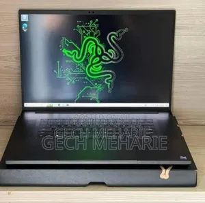 New Laptop Razer Blade 32GB Intel Core i9 SSD 2T