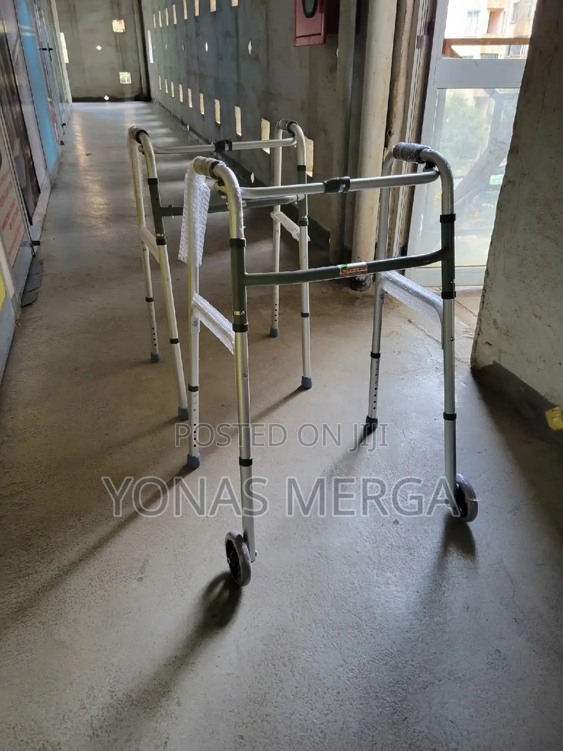Walker for Adults Patients Old Age People100)
5051/Folding