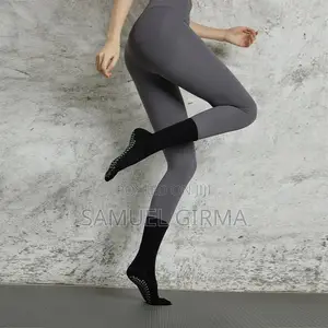 1pair Lengthened Sweat-Absorbing Yoga Five-Finger Socks