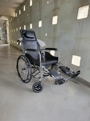 Toilet Wheelchair–ዊልቼር Made of the Preferred Steel Material