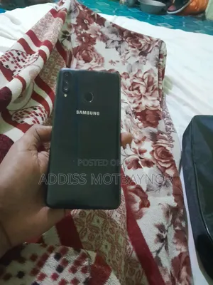 Samsung Galaxy A20 32 GB Black