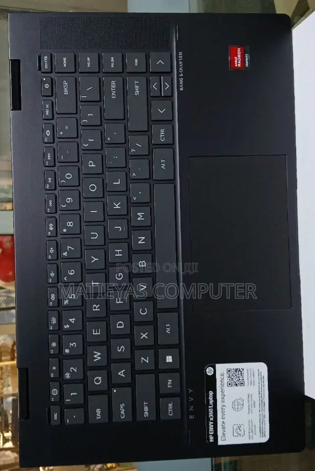 New Laptop HP Envy X360 8GB AMD Ryzen 5 SSD 512GB