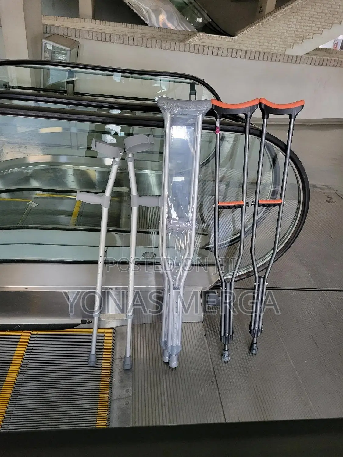 Bilateral Crutches፵≠Crutches፳1⁄6aluminum Crutches፴0crutches×