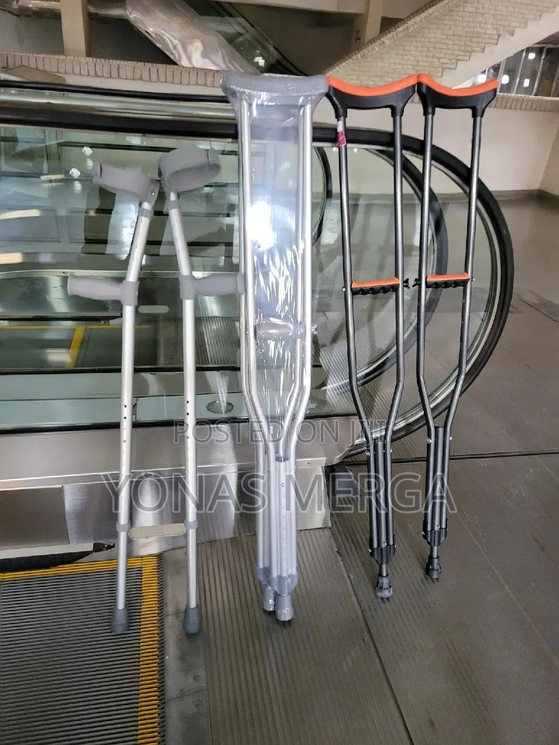 Rubber Tip for Better Grip Crutches፪0bilateral Crutches፴¢
