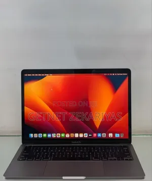 New Laptop Apple MacBook Pro M1 8GB Apple M1 Pro SSD 512GB