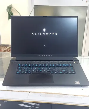 New Laptop Alienware M17x R2 16GB AMD Ryzen 7 SSD 512GB