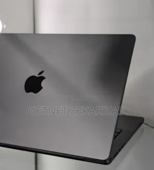 New Apple MacBook Pro 2024 M4 Pro 16-Inch 18GB Apple M3 SSD 512GB