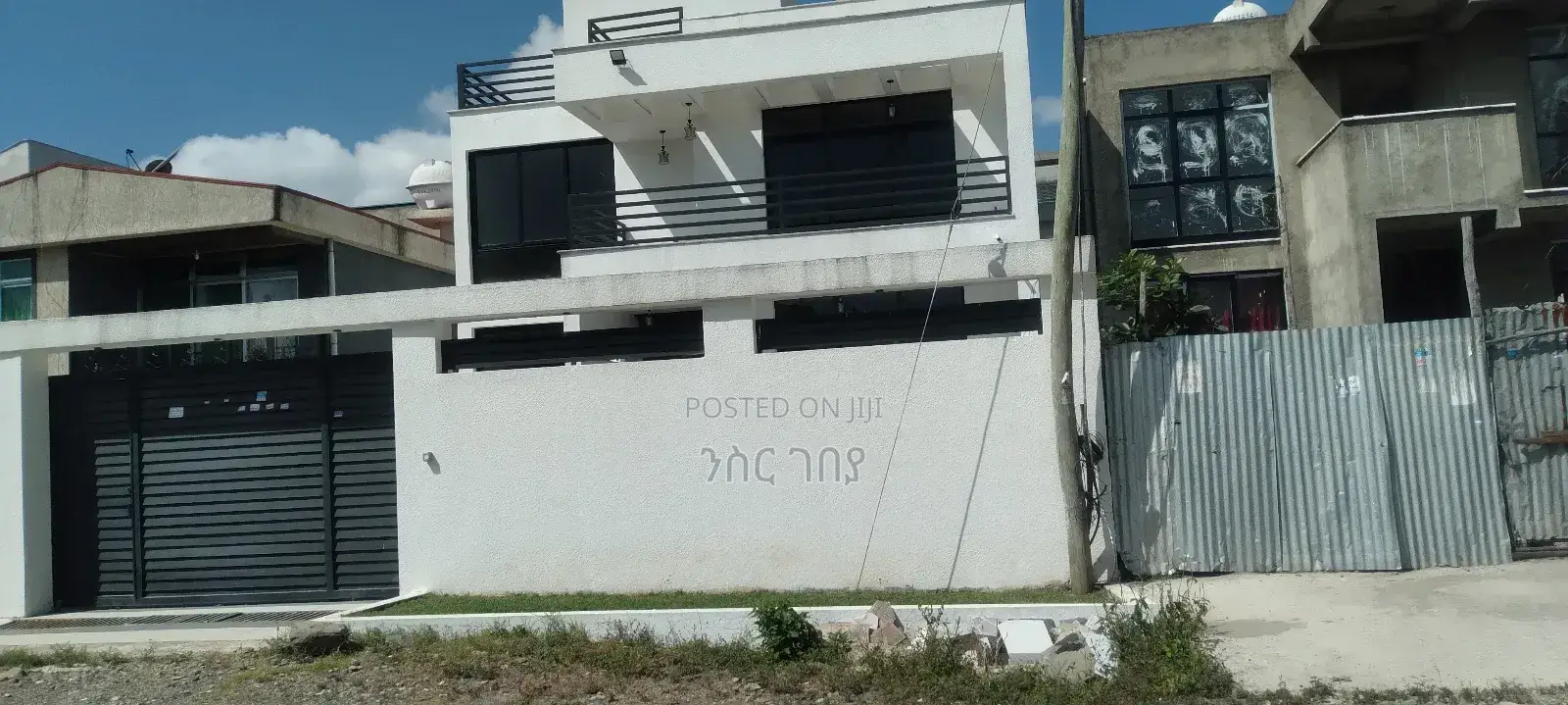 Furnished 3bdrm House in Lomiyad Super-Market, Yeka for sale