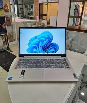 New Laptop Lenovo IdeaPad 520 8GB Intel Core I3 SSD 256GB