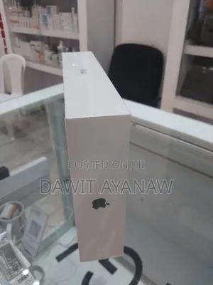 New Apple iPad Pro 12.9 (2021) 256 GB Silver