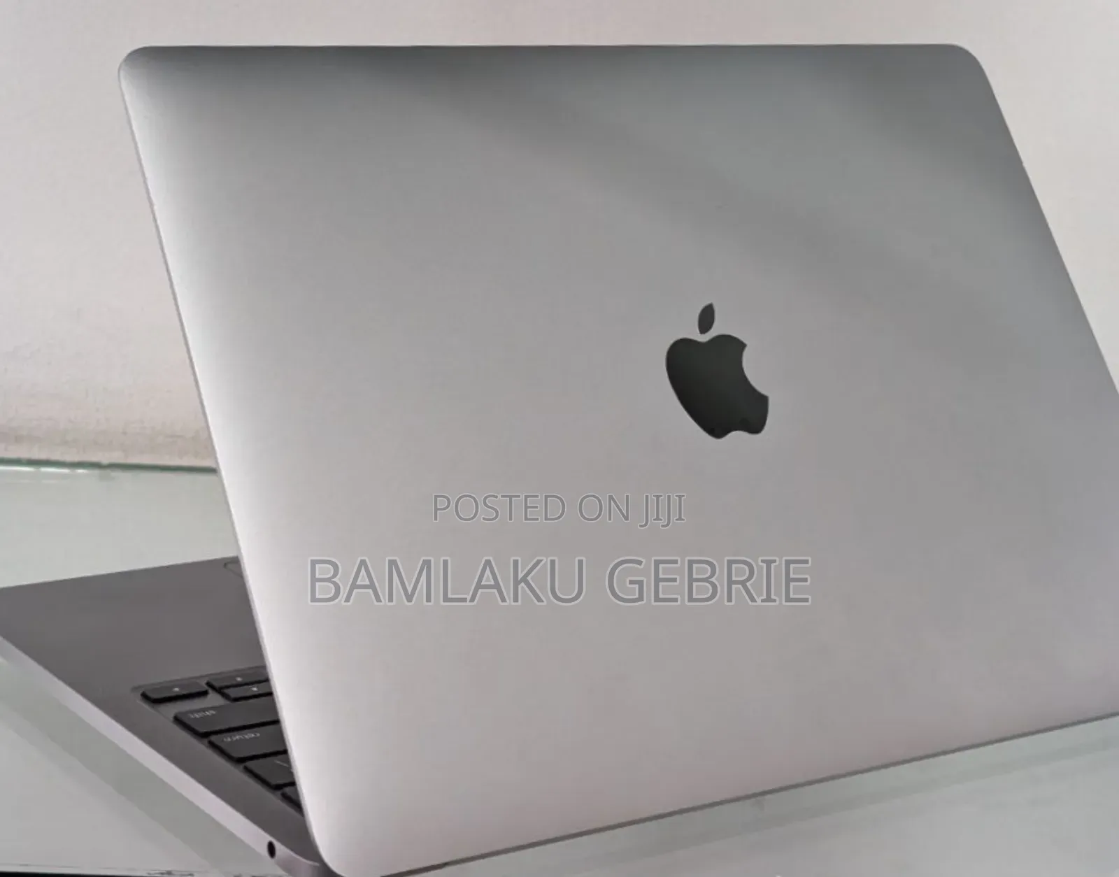 New Laptop Apple MacBook Pro M1 8GB Apple M1 Pro SSD 512GB