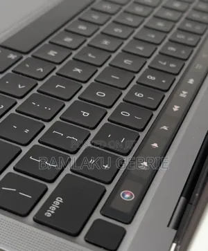 New Laptop Apple MacBook Pro M1 8GB Apple M1 Pro SSD 512GB