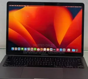 New Laptop Apple MacBook Pro M1 8GB Apple M1 Pro SSD 512GB