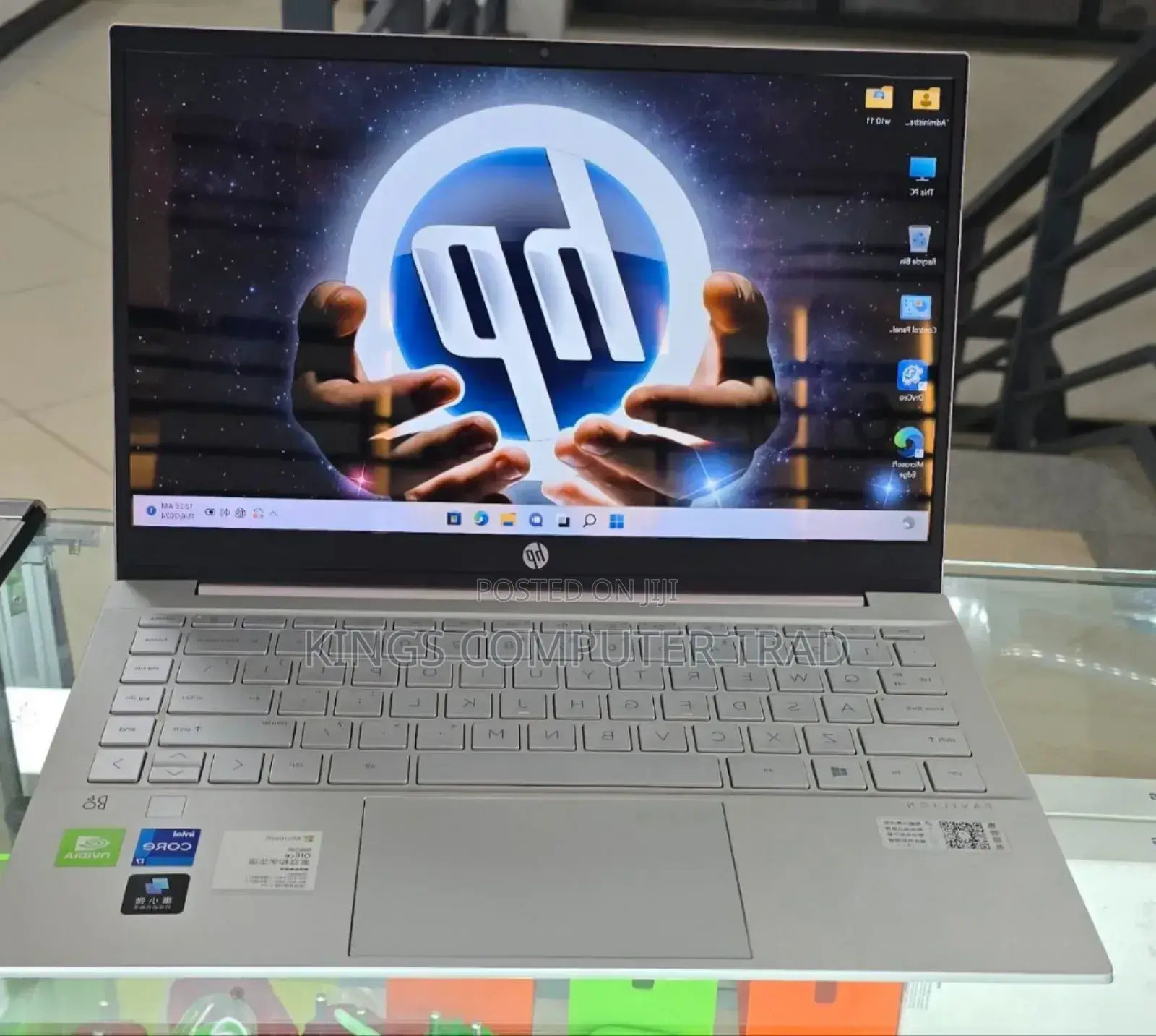 New Laptop HP Pavilion 11 16GB Intel Core I7 SSD 512GB