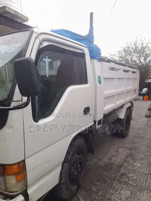 Izuzu ገልባጭ